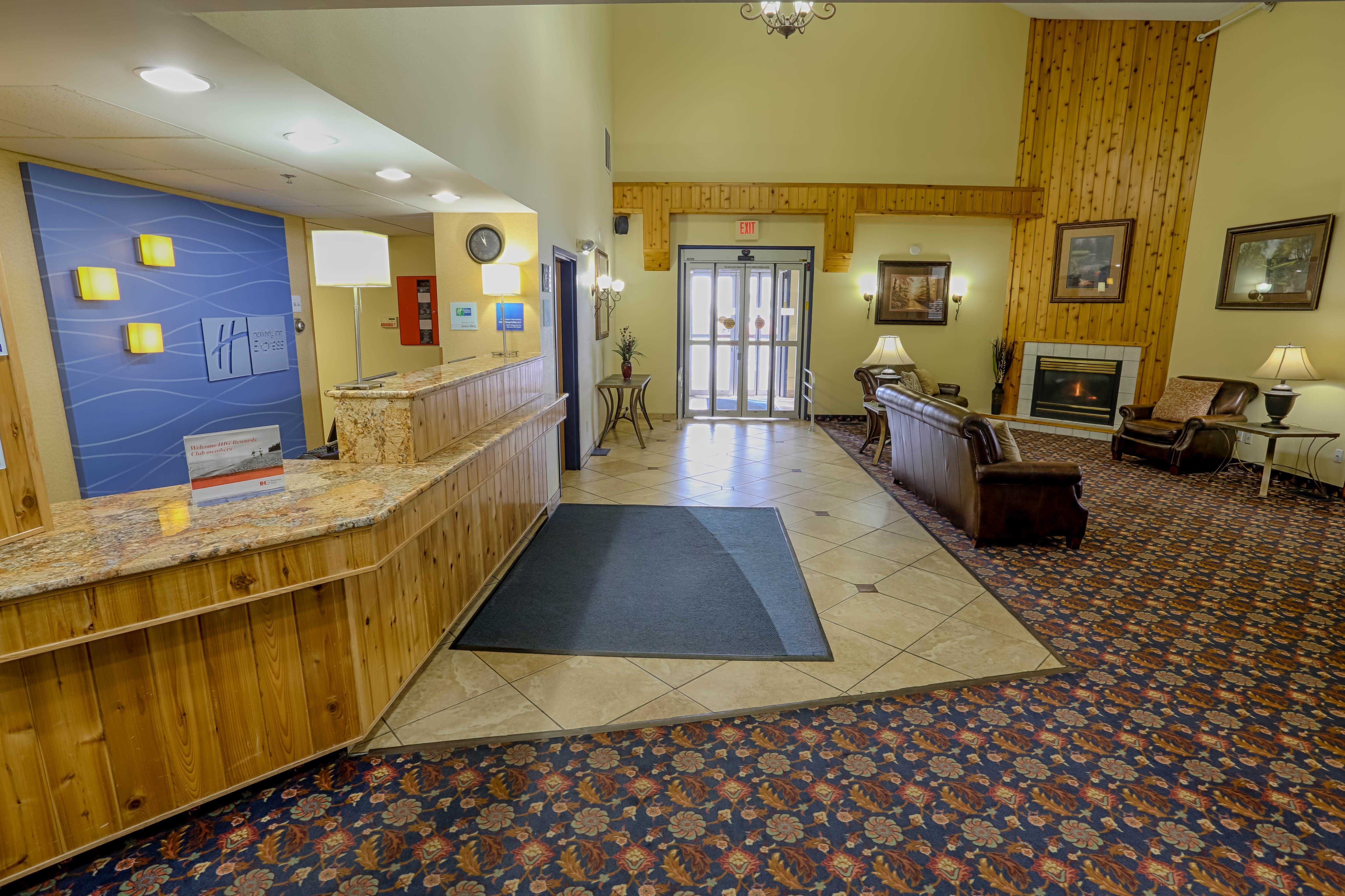 Hotel Bemidji Exterior photo